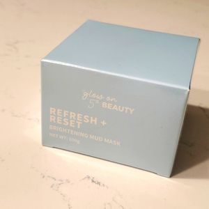 Glow on 5th mud mask